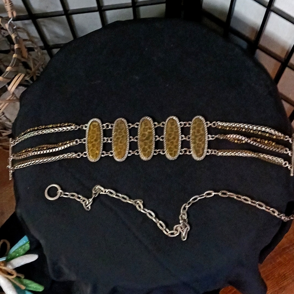 #33.  CHICO'S Fabulous chain belt ⛓️💜💜💜